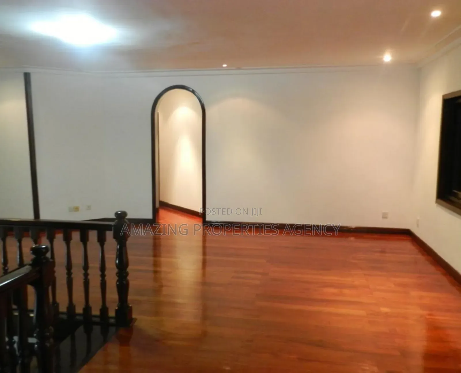 5bdrm House in Airport Residential Area for sale