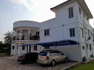 5bdrm House in Aburi for sale