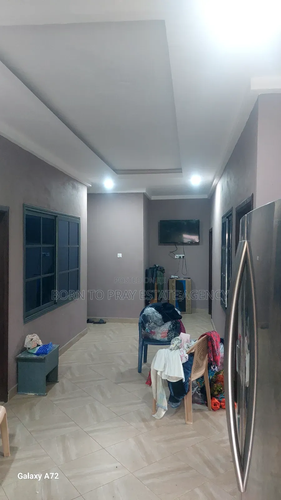 11bdrm House in Born To Pray Estate, Ejisu-Juaben Municipal for sale