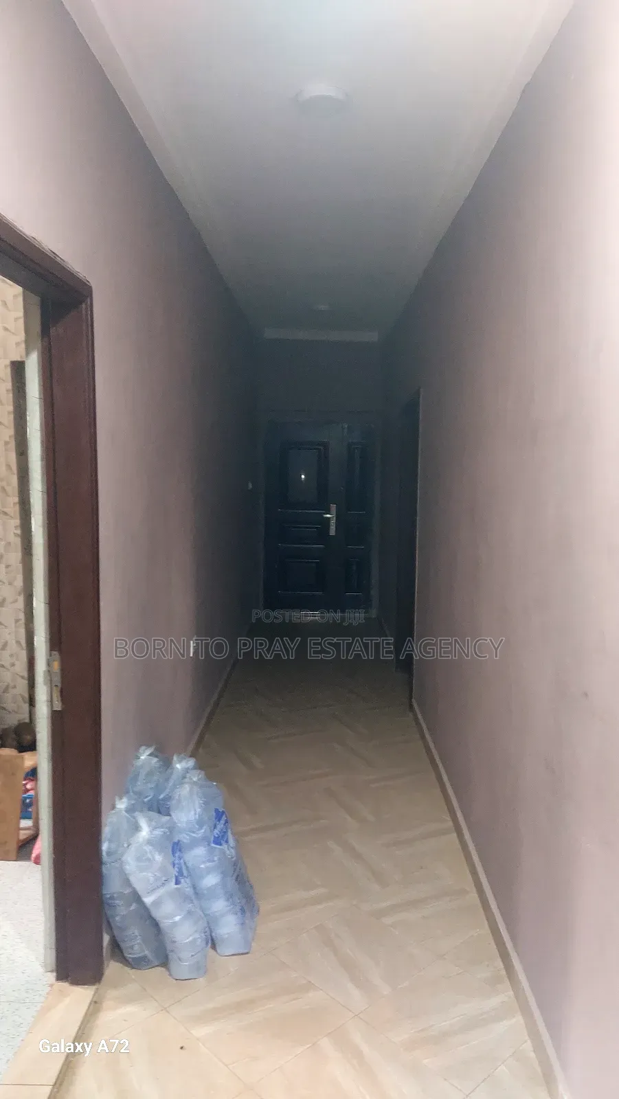 11bdrm House in Born To Pray Estate, Ejisu-Juaben Municipal for sale