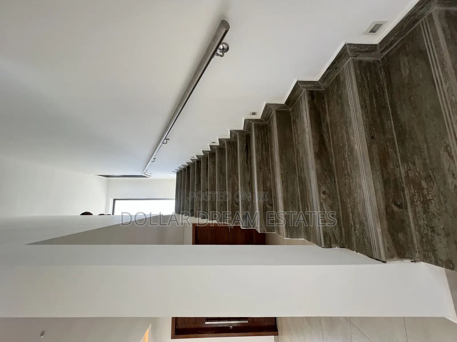 4bdrm House in Ashomang Estate for rent