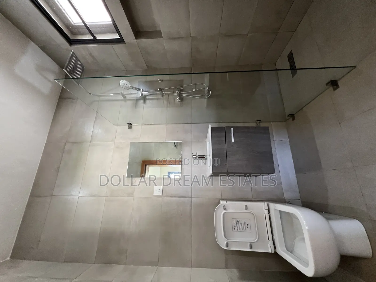 4bdrm House in Ashomang Estate for rent