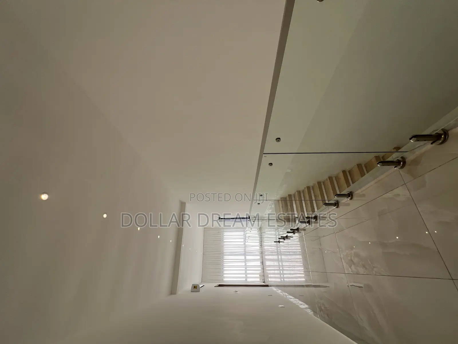 5bdrm House in Adjiriganor for sale