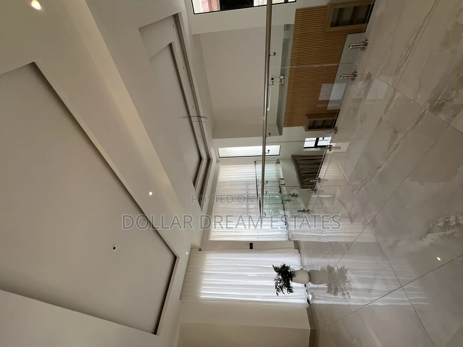 5bdrm House in Adjiriganor for sale