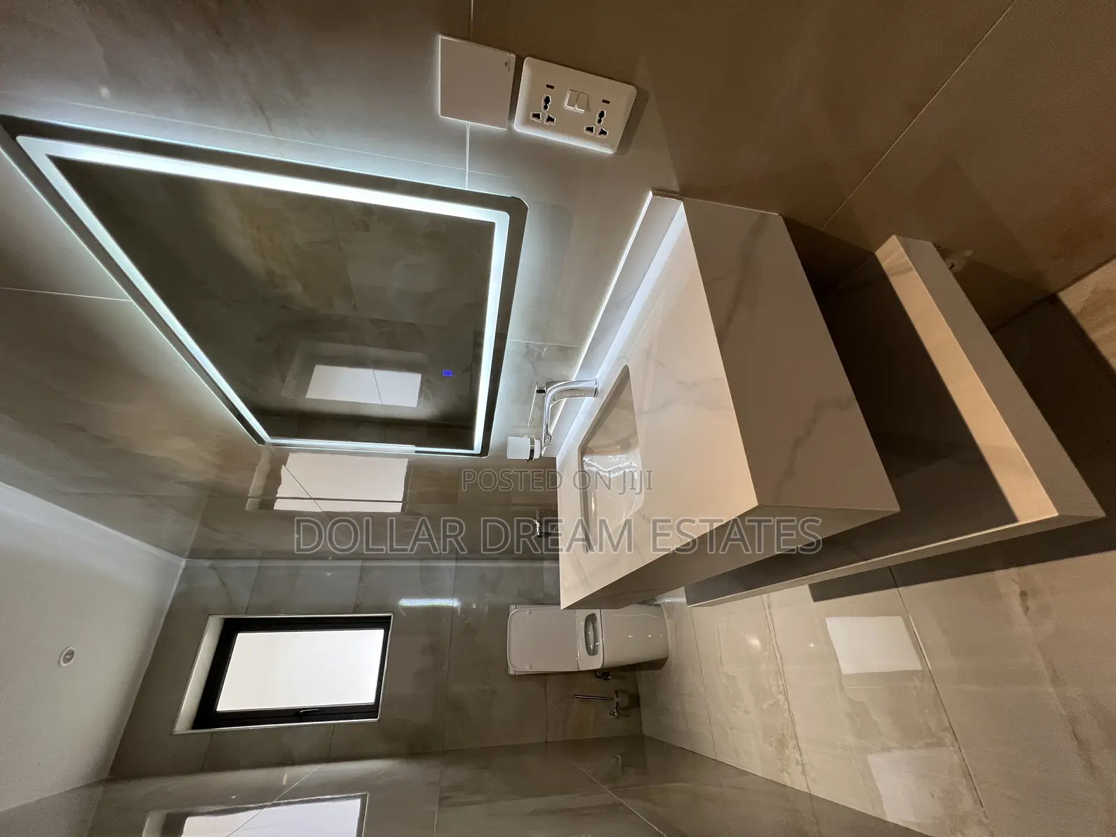 5bdrm House in Adjiriganor for sale