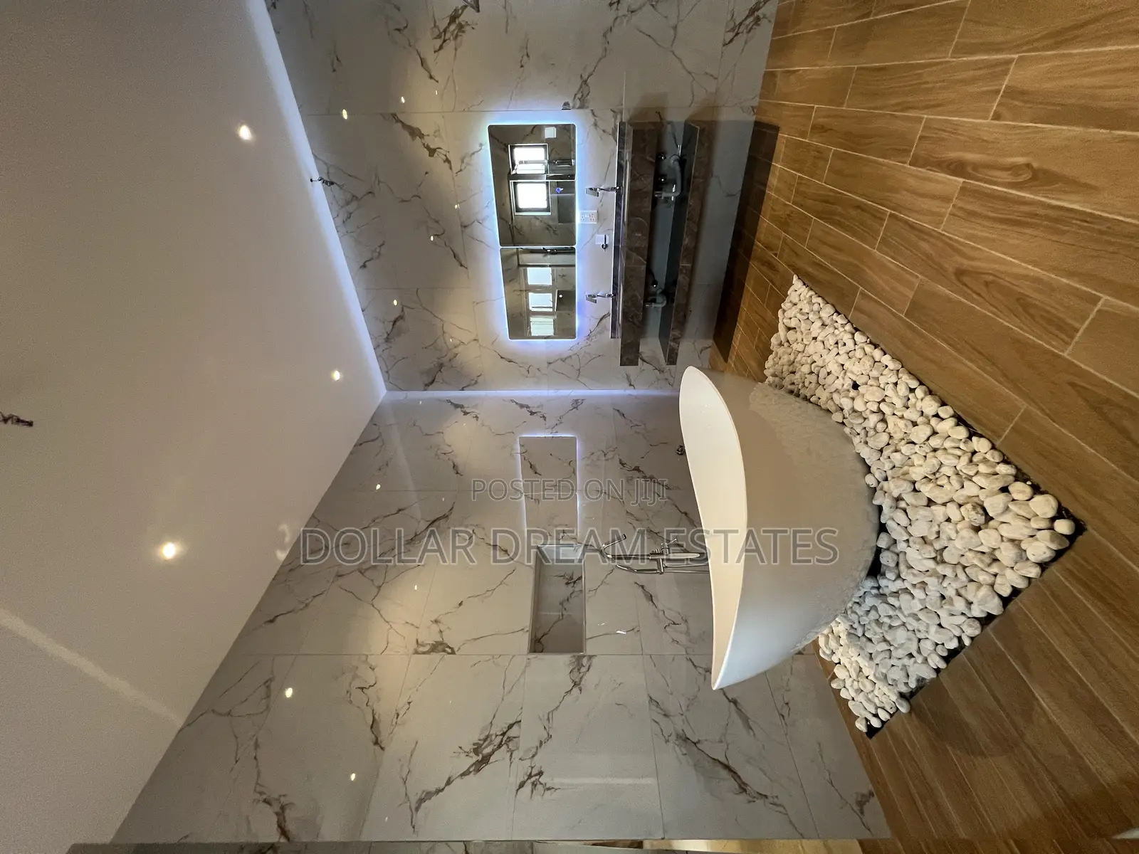 5bdrm House in Adjiriganor for sale