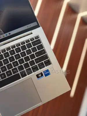 New Laptop HP EliteBook 840 G9 16GB Intel Core I5 SSD 512GB