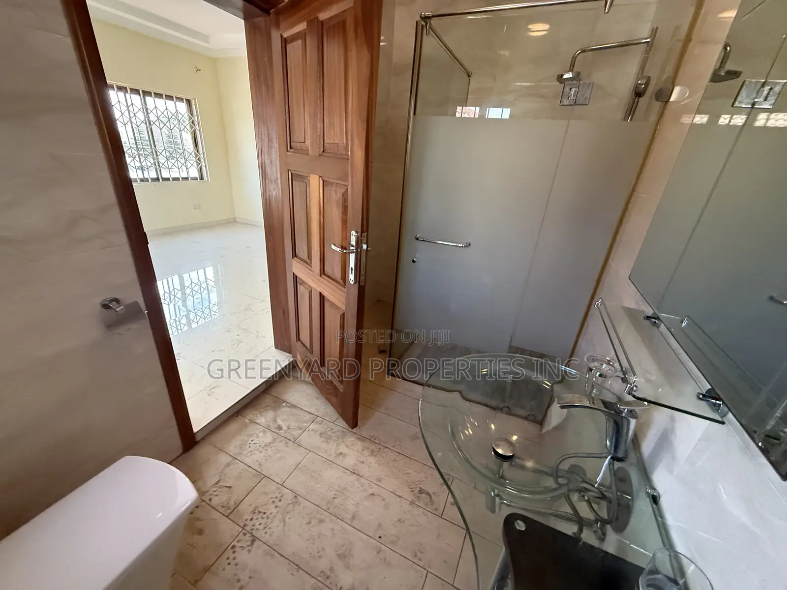 5bdrm House in American House, East Legon for rent