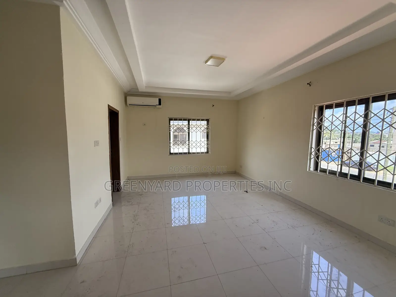 5bdrm House in American House, East Legon for rent