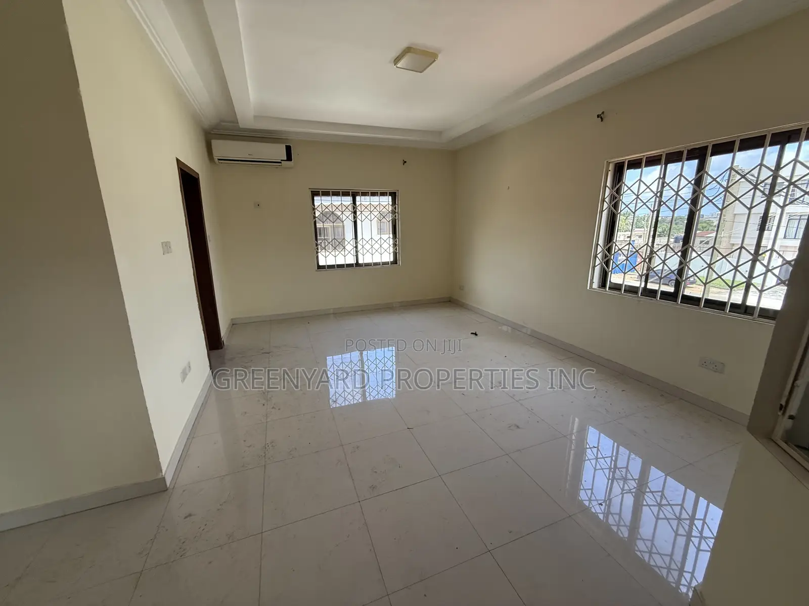5bdrm House in American House, East Legon for rent