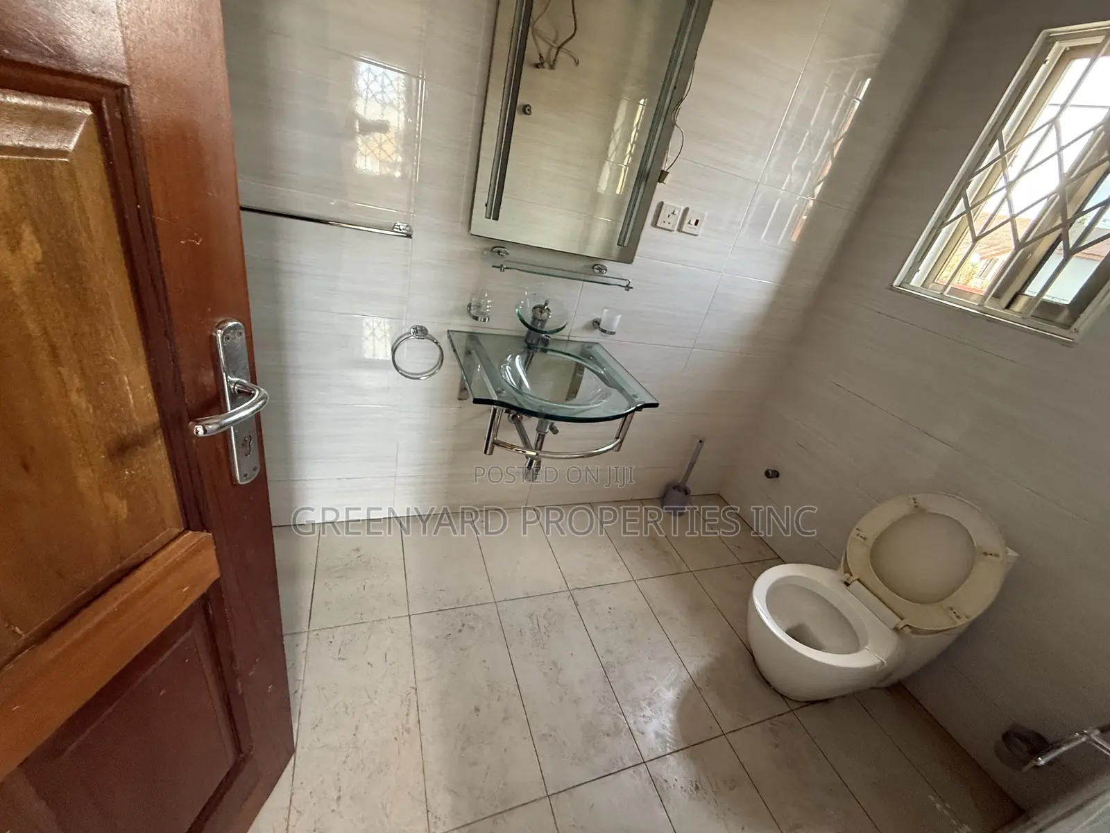 5bdrm House in American House, East Legon for rent
