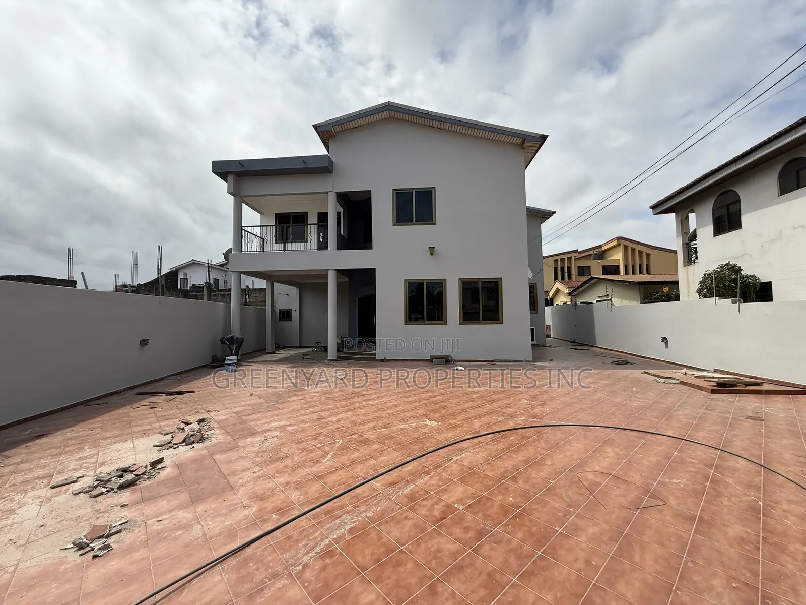 5bdrm House in American House, East Legon for rent