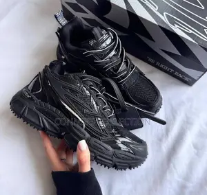 Off-White “Be Right Back”