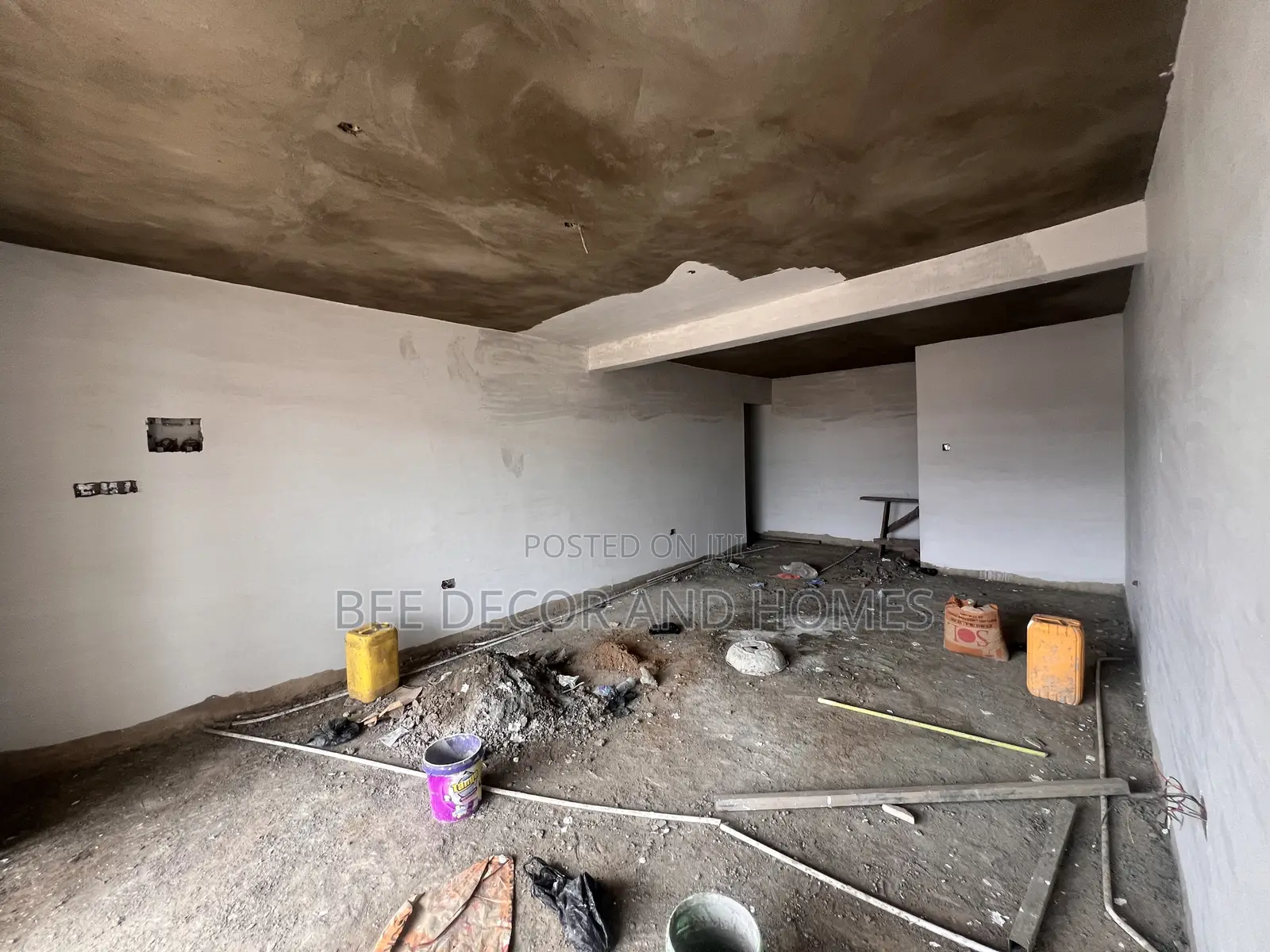 Main Oyarifa Road Shop to Let