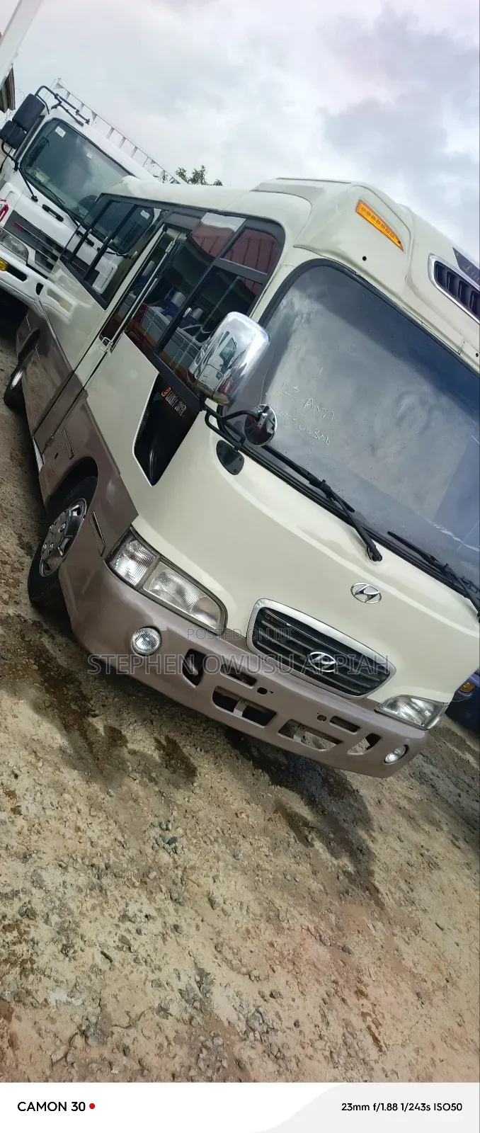 Hyundai County 2015 Grey