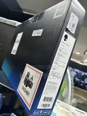 New Laptop Dell Alienware 18 Area-51 32GB Intel Core Ultra 9 SSD 2T