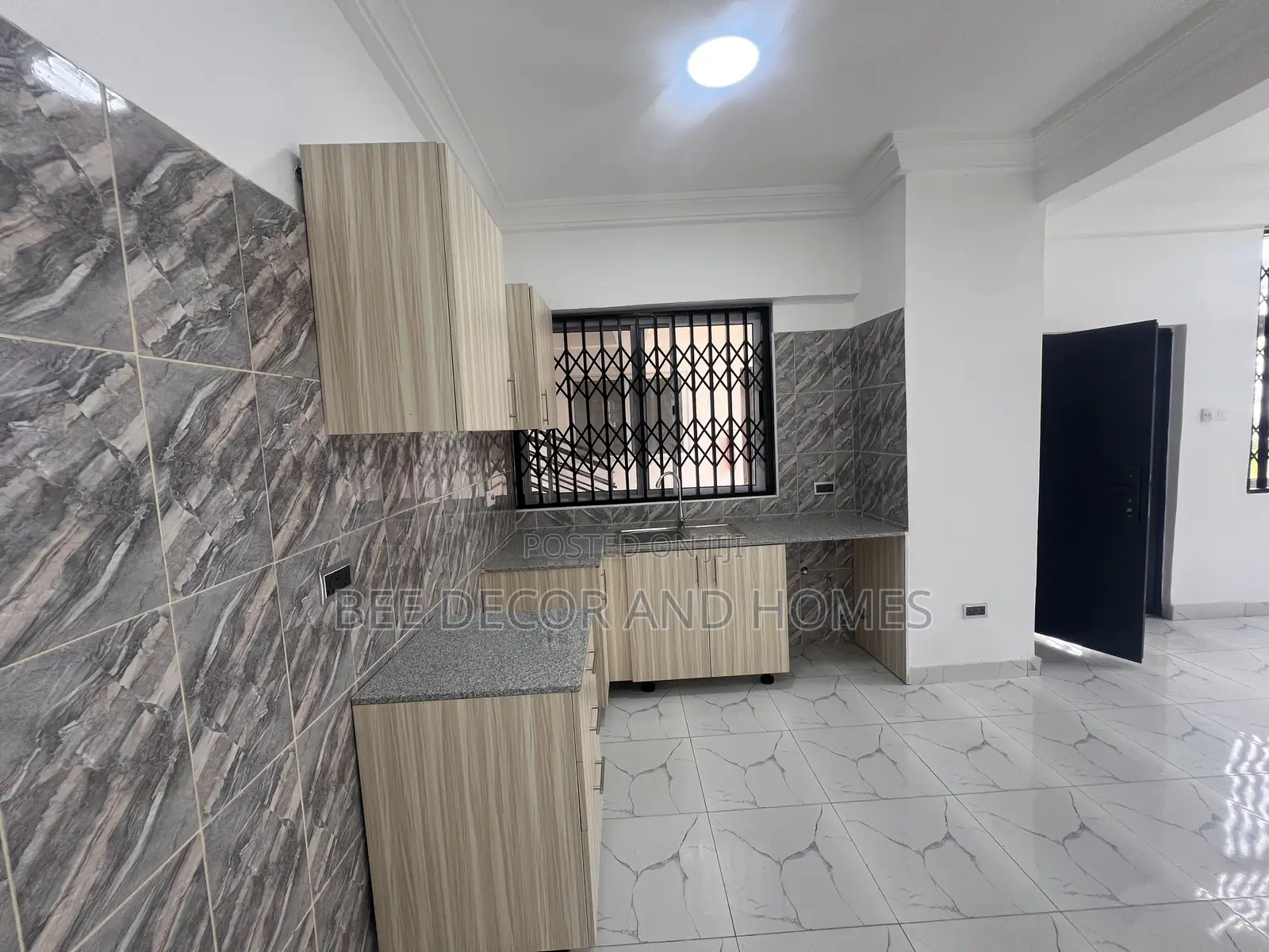 3bdrm Apartment in Bee Decor & Homes, Oyarifa for rent