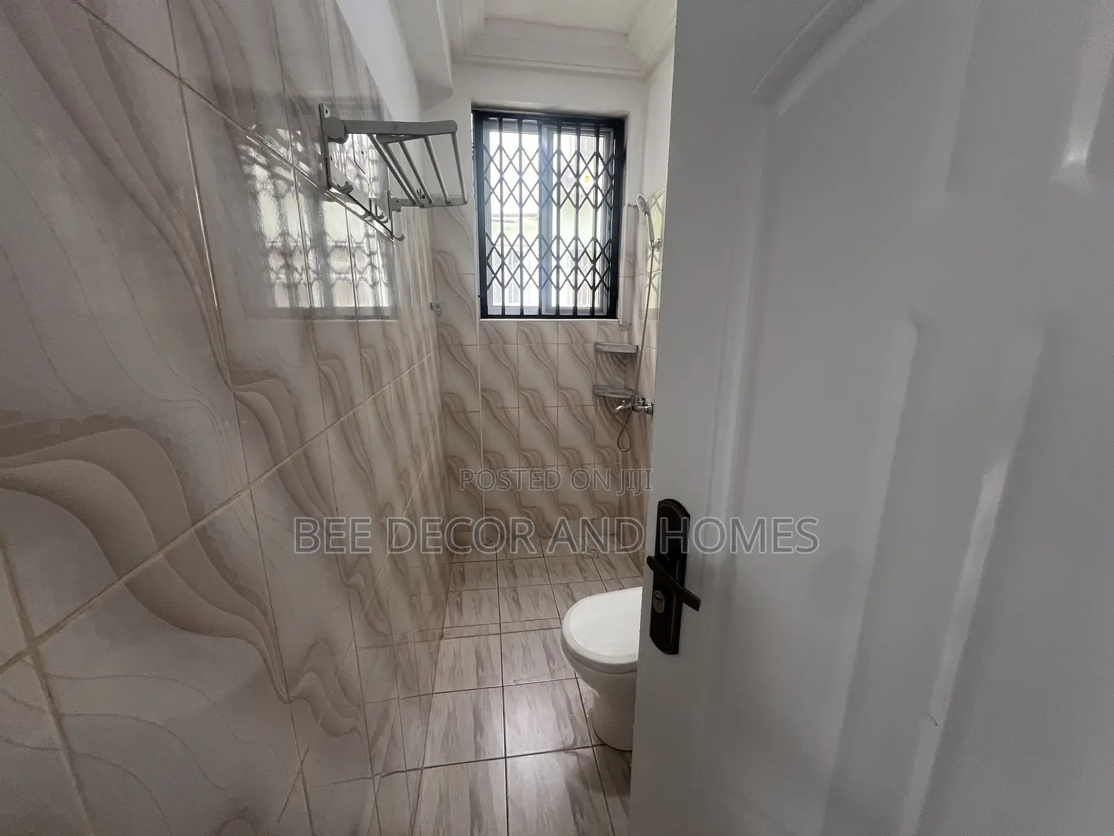 3bdrm Apartment in Bee Decor & Homes, Oyarifa for rent
