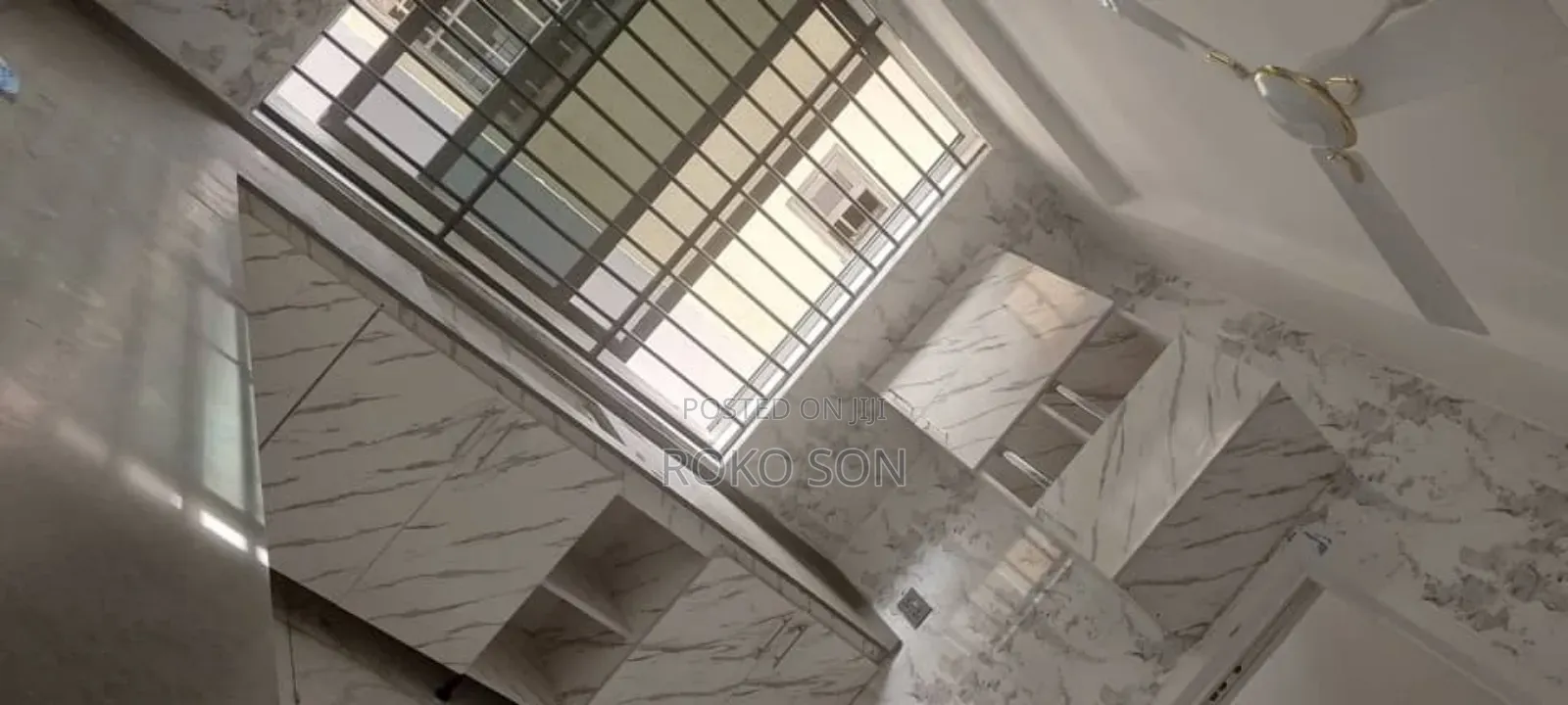 5bdrm Duplex in Dr Roko, The Mall for rent