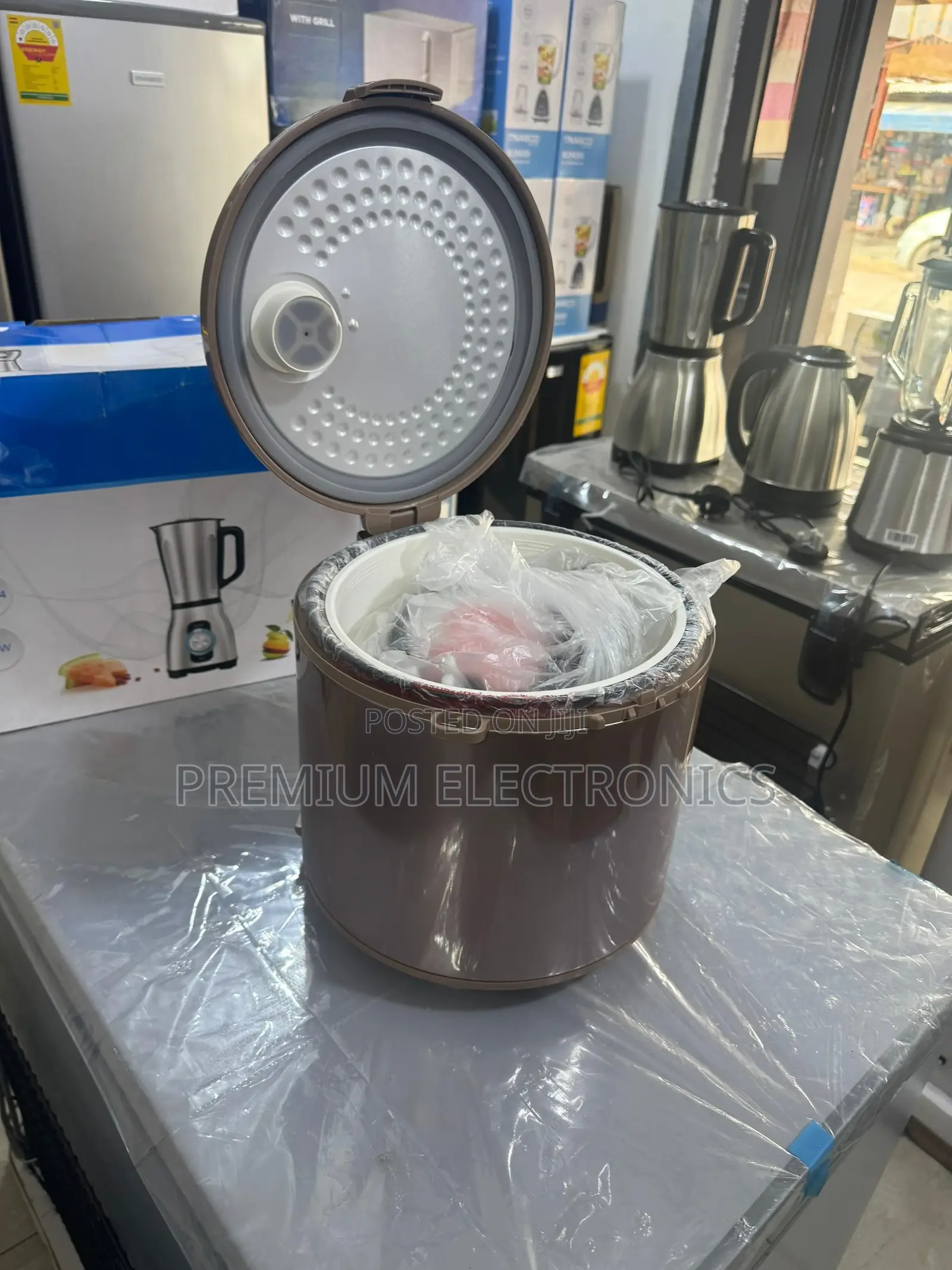 Midea 1.8ltr Very Quality Rice Cooker, Gold | Yj508j |