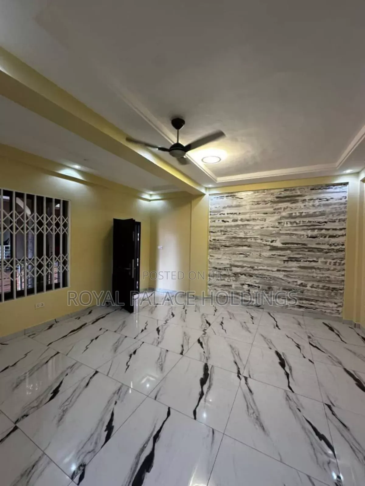 5bdrm Duplex in Oyibi for sale