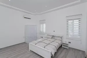 4bdrm Duplex in Hills, Oyibi for sale