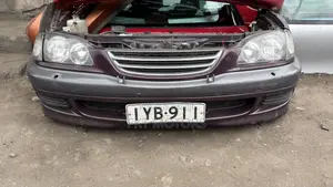 Toyota Avansis Front Cut 1998,1999,2000,2001,2002,2003,2004,2005,2006,