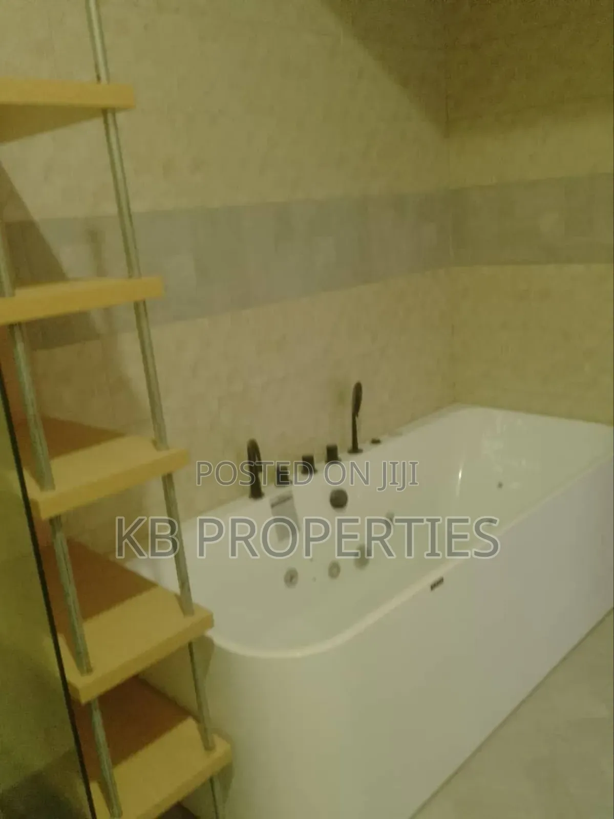 5bdrm Mansion in Kb Properties, Spintex for rent