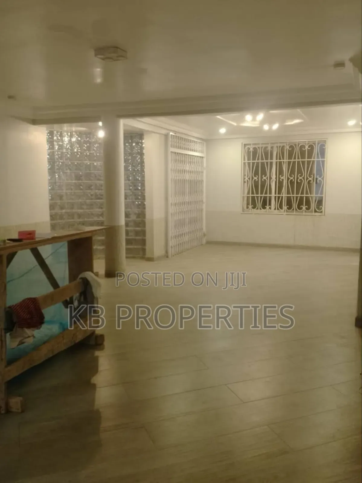 5bdrm Mansion in Kb Properties, Spintex for rent