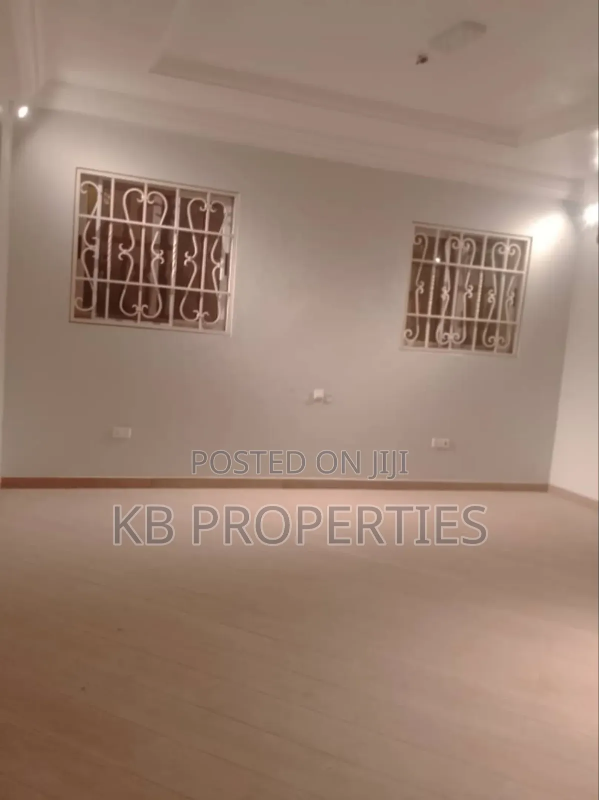 5bdrm Mansion in Kb Properties, Spintex for rent