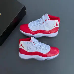 Jordan 11 High Top