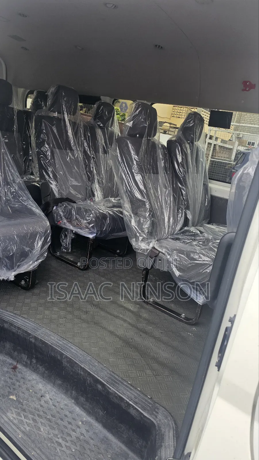 Toyota HiAce 2021 White