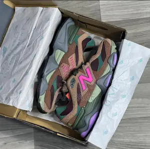 New Balance 9060 Sneakers