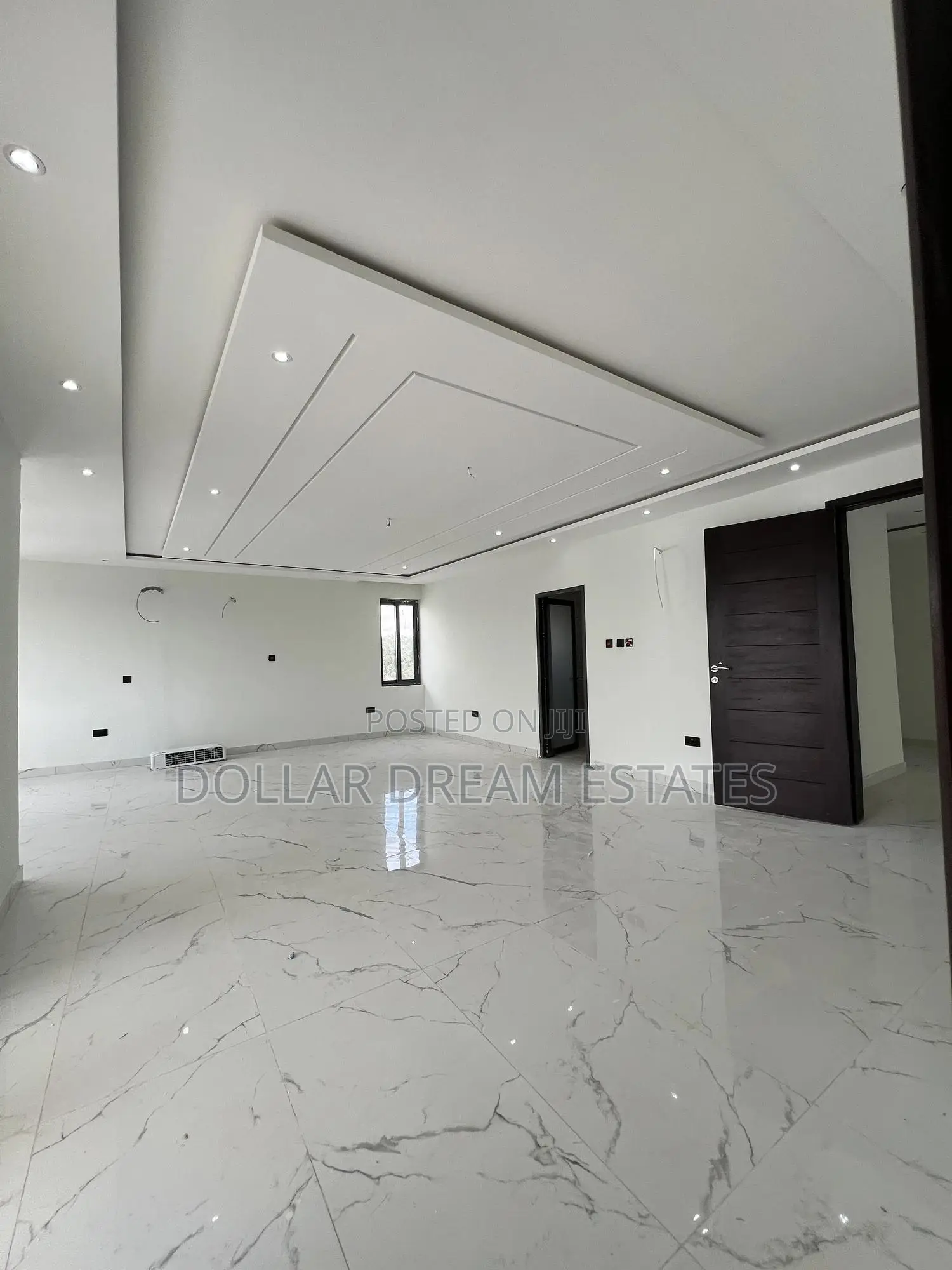 5bdrm House in East Legon for sale