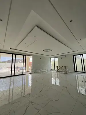 5bdrm House in East Legon for sale