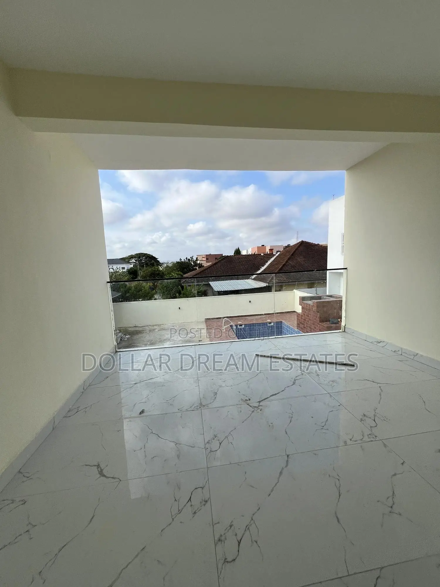 5bdrm House in East Legon for sale