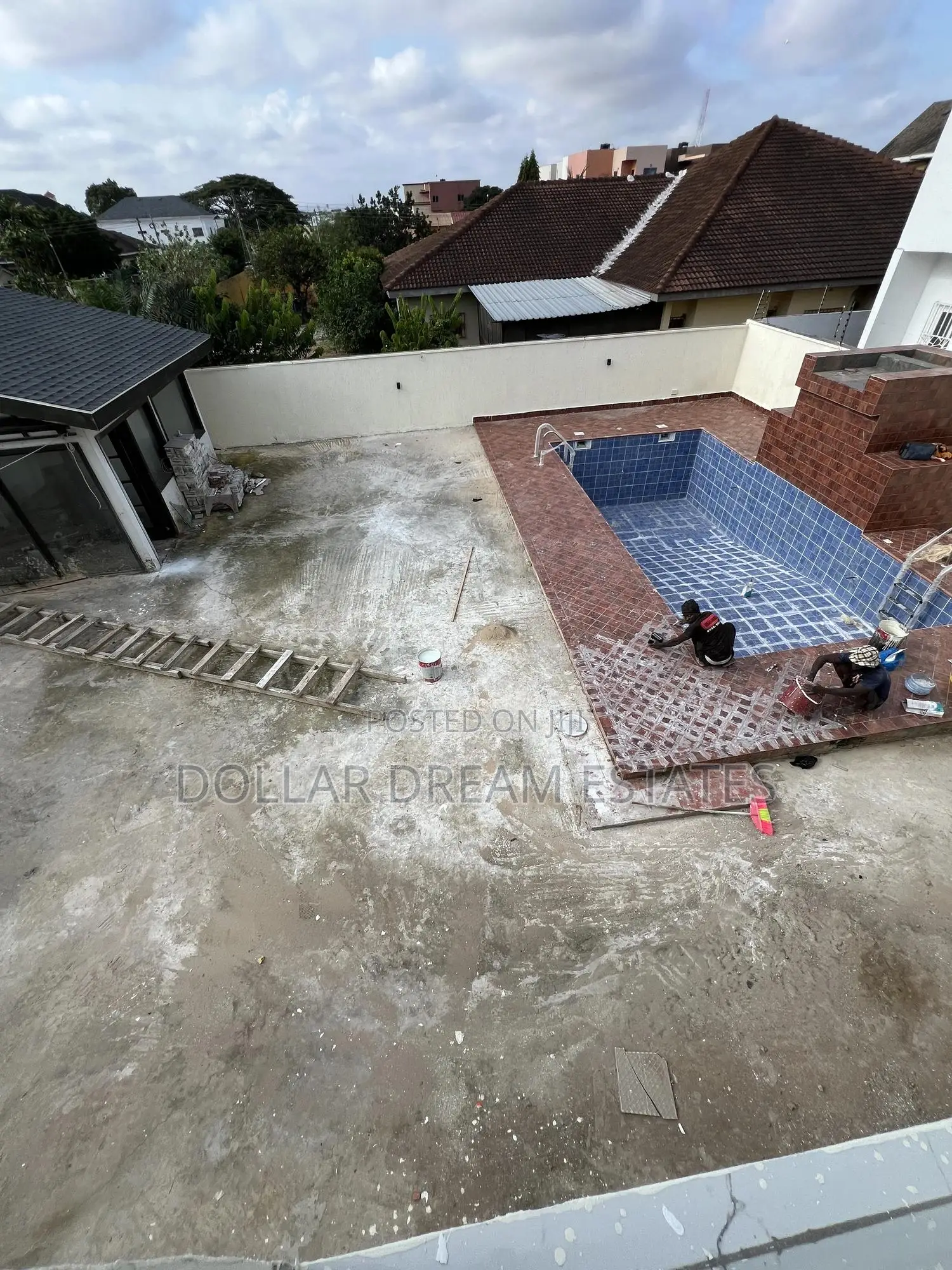5bdrm House in East Legon for sale