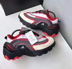 Adidas Wonder Runner Sneaker