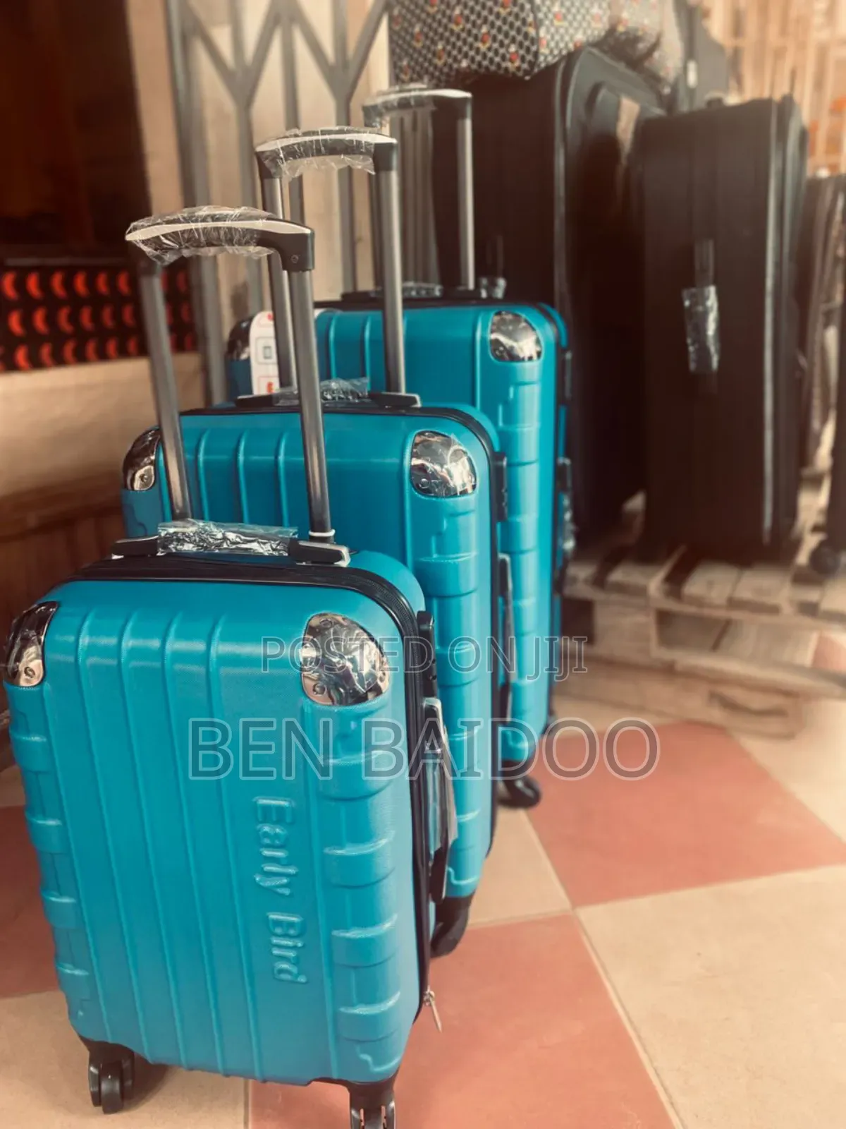 Plastic Travelling Suitcase 3in1 (Size 28)