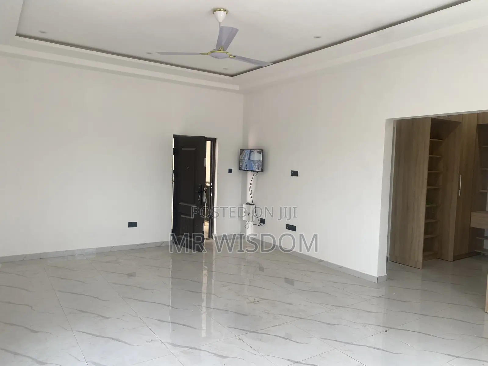 4bdrm Duplex in Lakeside Estate, Ashaley Botwe for sale