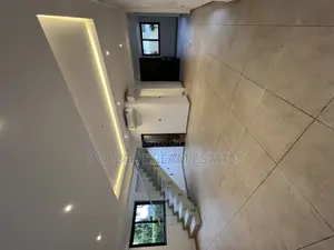 4bdrm Townhouse / Terrace in East Legon for rent