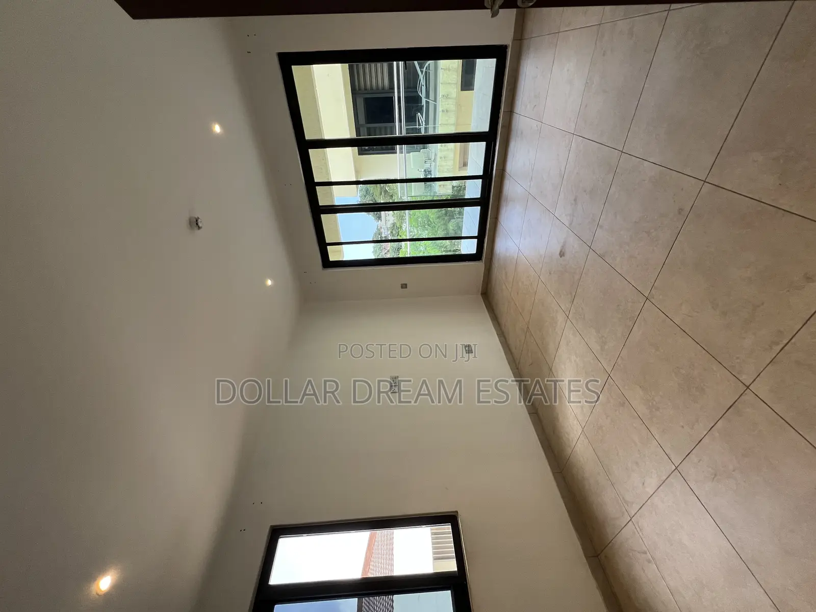 4bdrm Townhouse / Terrace in East Legon for rent