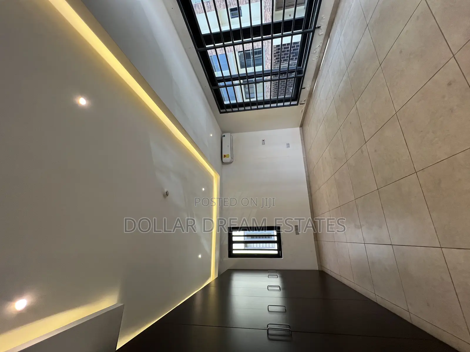 4bdrm Townhouse / Terrace in East Legon for rent
