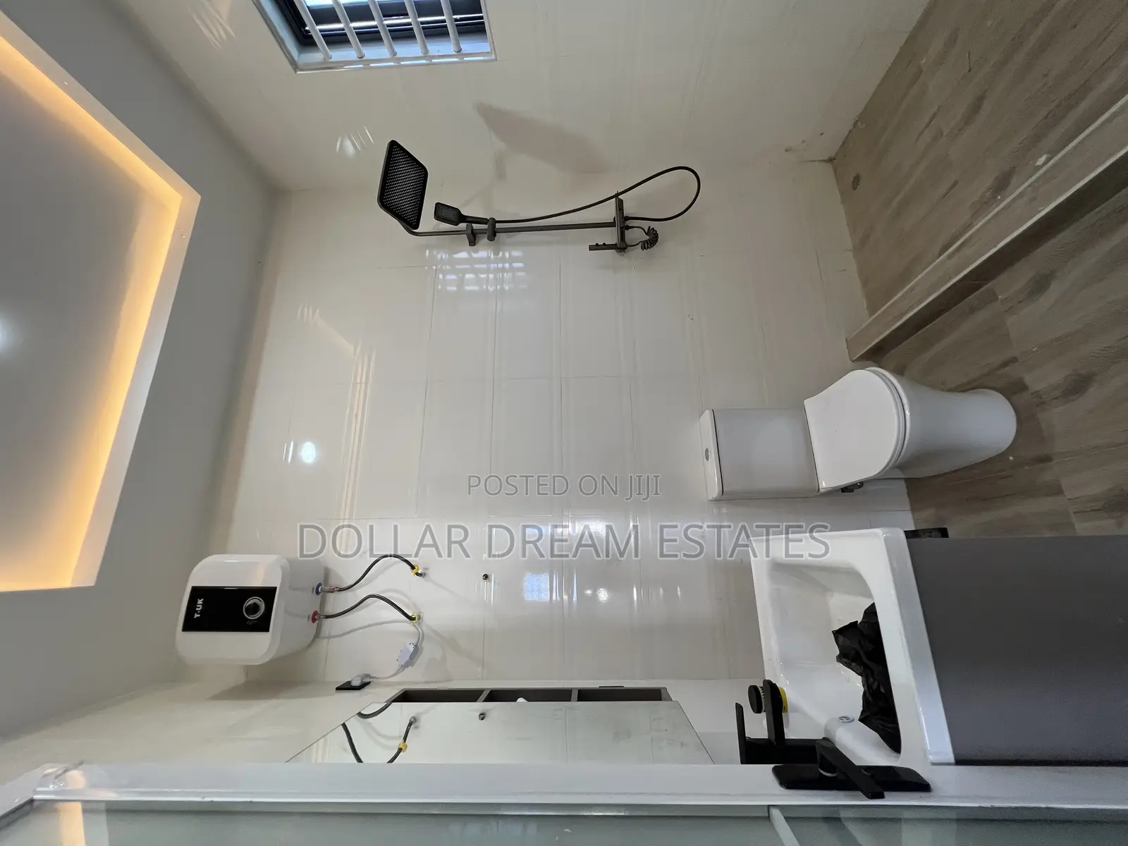 3bdrm House in Spintex for sale