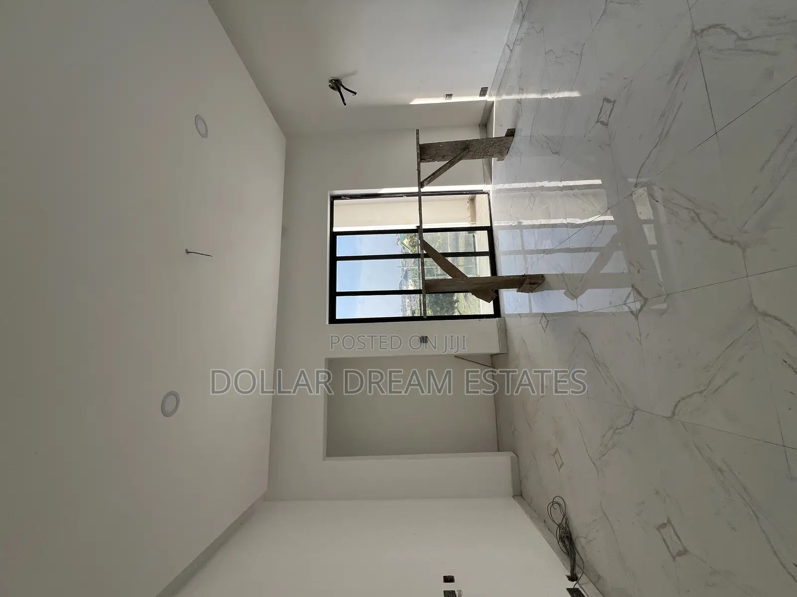 4bdrm House in Sakumono for sale