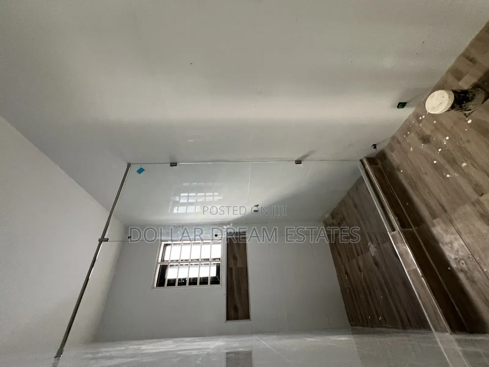 4bdrm House in Sakumono for sale