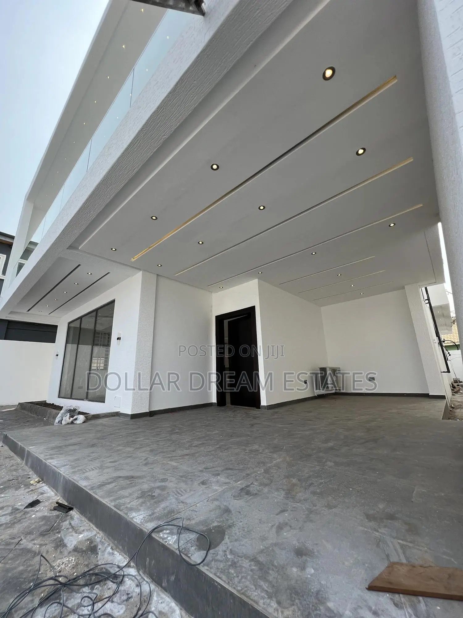 4bdrm House in Ashaley Botwe for sale