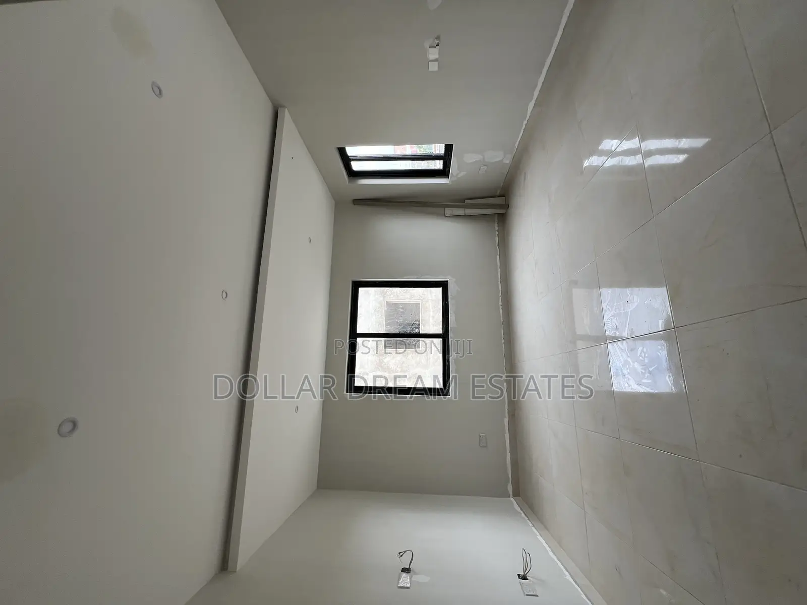 5bdrm House in Dzorwulu for rent