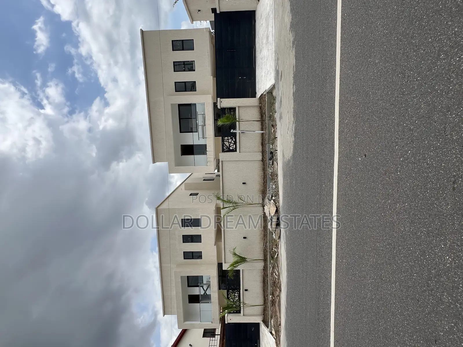 5bdrm House in Dzorwulu for rent