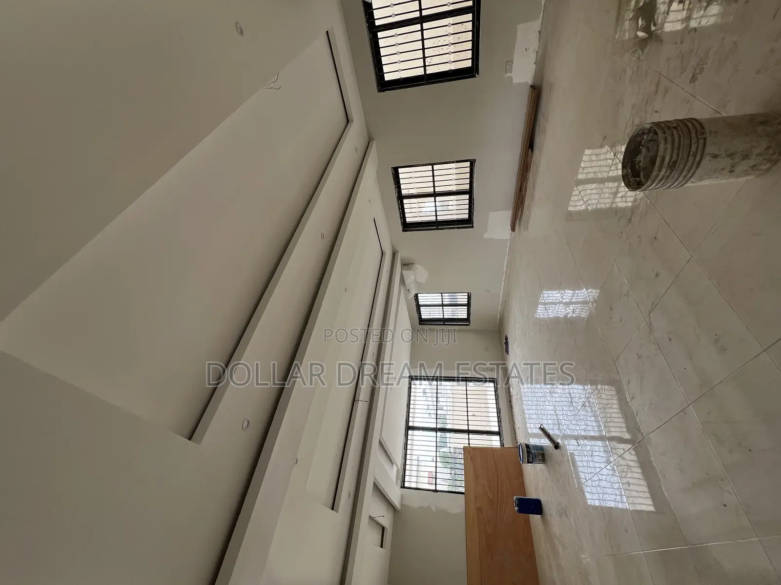 5bdrm House in Dzorwulu for rent